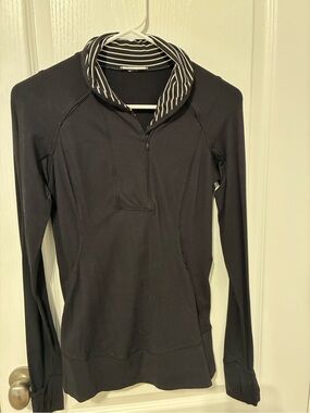 lululemon athletica Black Long Sleeve Pullover with Striped Hood Lining